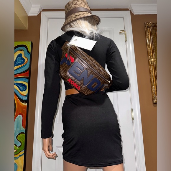 🛑SOLD🛑❤️‍🔥❤️‍🔥❤️‍🔥Authentic Brand New FENDI Bum Bag - Picture 12 of 13